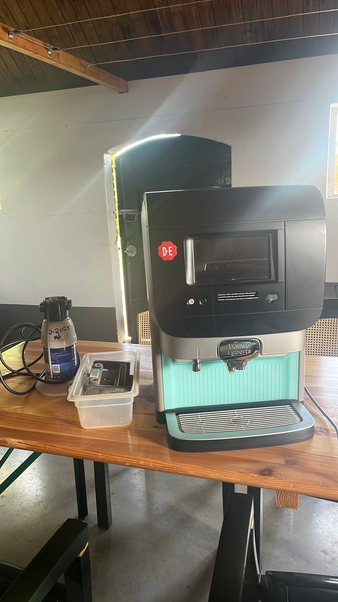 Douwe Egberts cafitesse compact touch, Witgoed en Apparatuur, Koffiezetapparaten, 10 kopjes of meer, Ophalen, Gebruikt, Koffiemachine