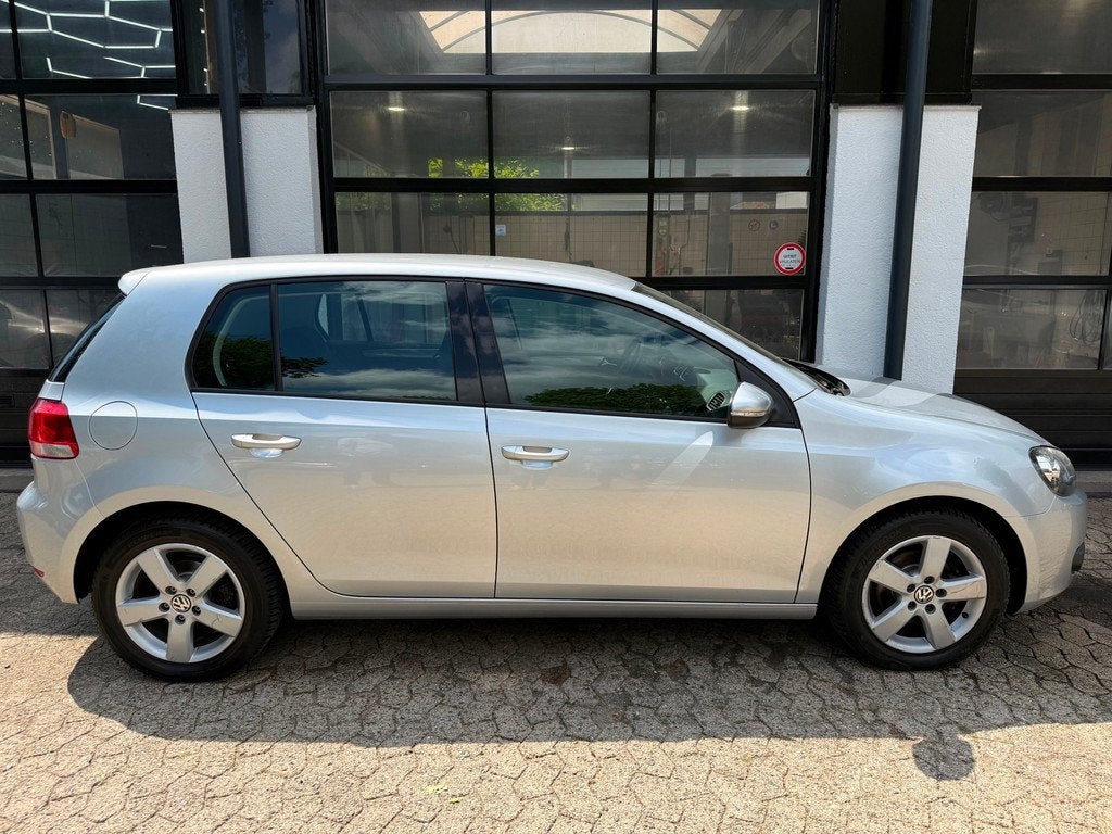 Volkswagen Golf 1.2 TSI Trendline *Clima*Nav*Nap*, Auto's, Volkswagen, Voorwielaandrijving, Gebruikt, Zwart, 4 cilinders