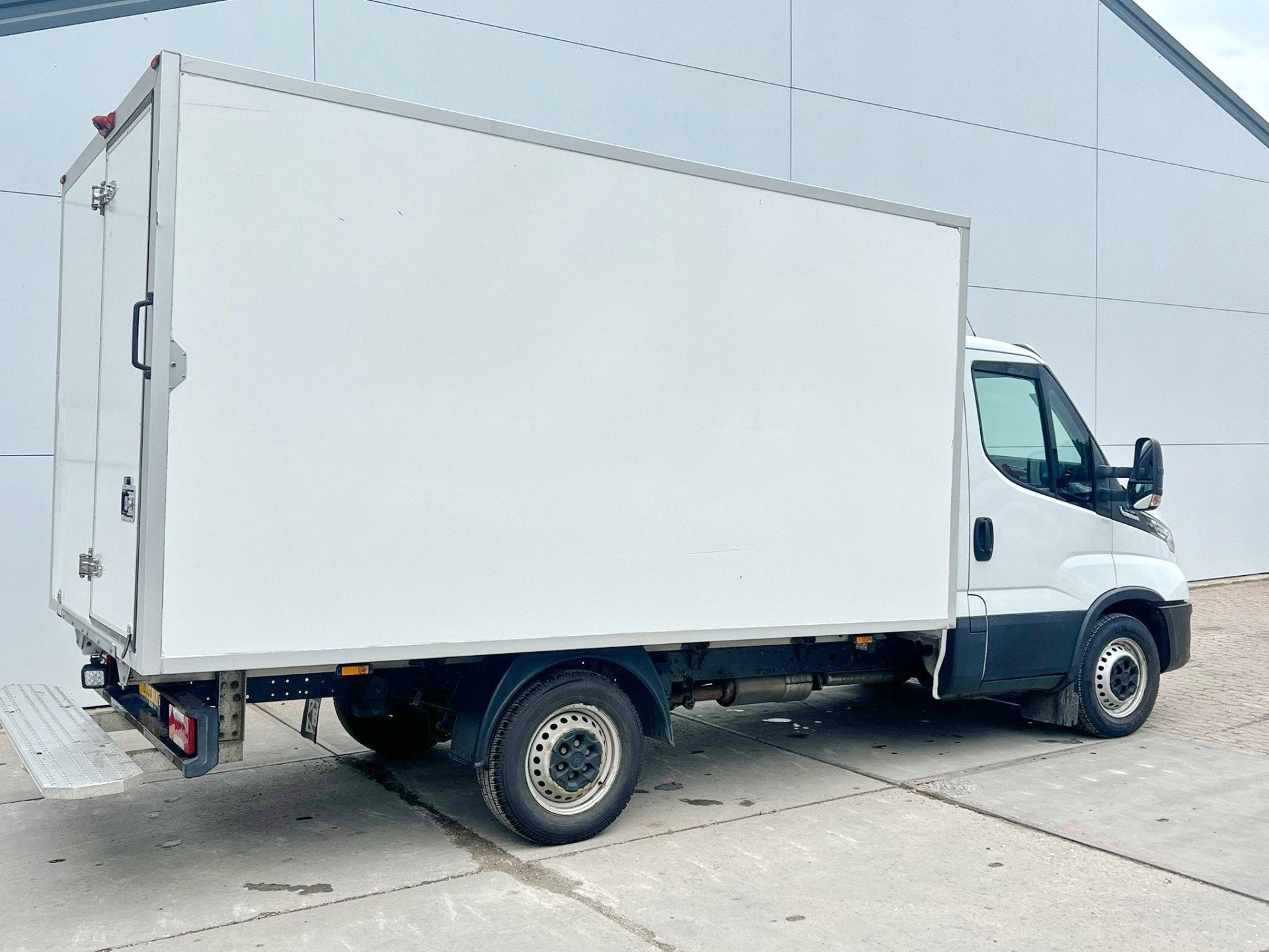 Iveco Daily 35S14 Automaat Carrier Pulsor 400 -20 Vriezen/Ko, Automaat, Gebruikt, Iveco, Wit