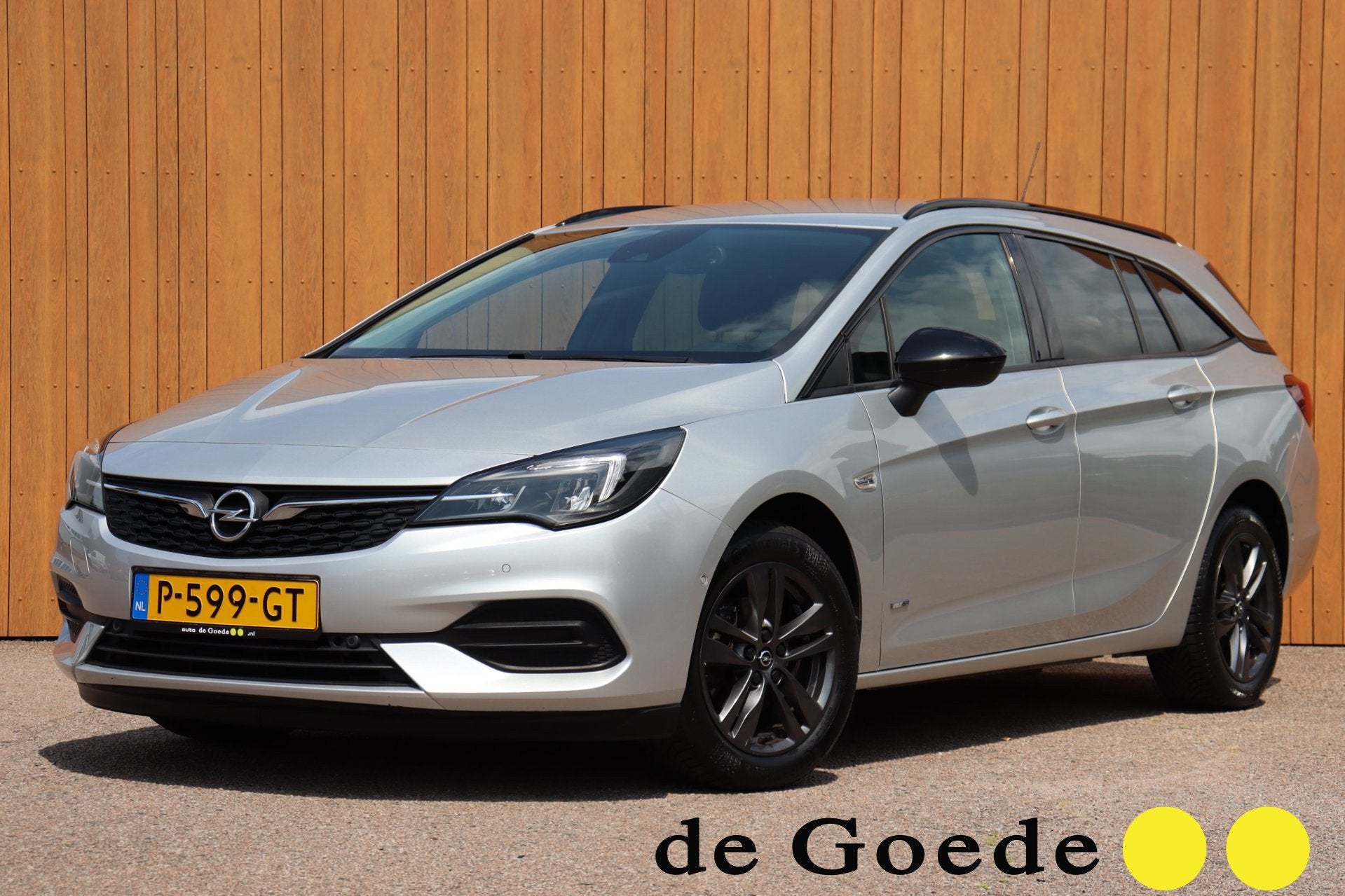 Opel Astra Sports Tourer 1.2 Design & Tech orgNL camera comf, 12 maanden, Gebruikt, 1199 cc, Leder en Stof