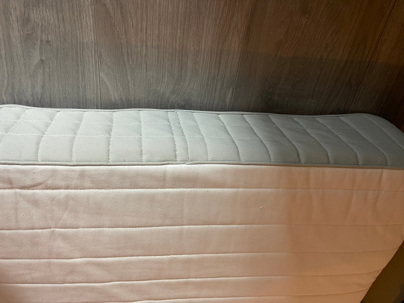 IKEA HAFSLO Matras - goed, Huis en Inrichting, 90 cm, Eenpersoons, Ophalen of Verzenden, Zo goed als nieuw