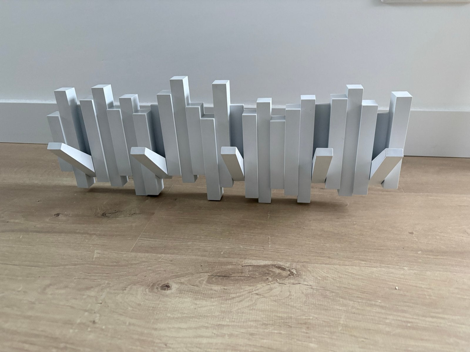 Umbra Sticks wandkapstok, Wandkapstok, Ophalen of Verzenden, Zo goed als nieuw, Minder dan 100 cm
