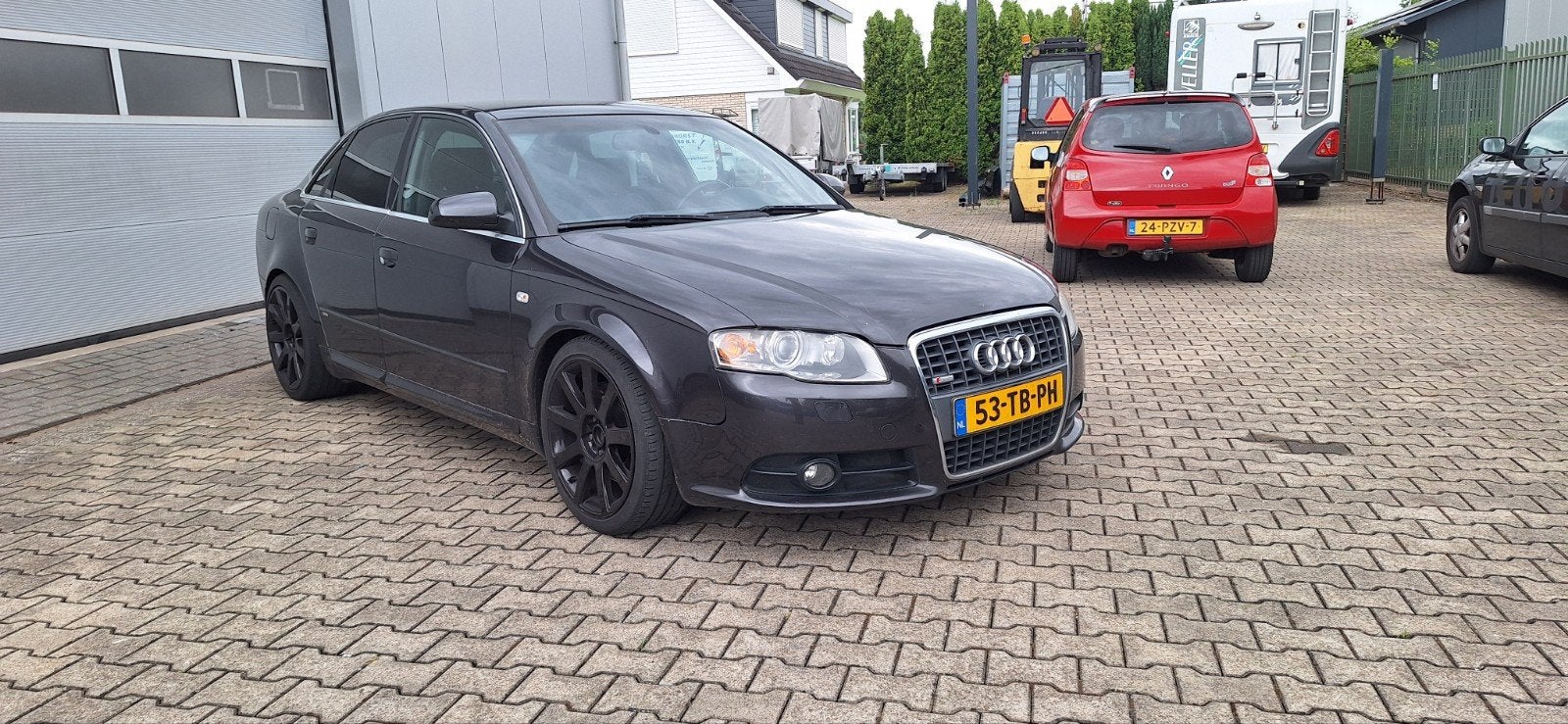 Audi A4 2.0 Tfsi Quattro B7 2-2027 APK, Auto's, Zwart, 4 cilinders, 1984 cc, Bedrijf