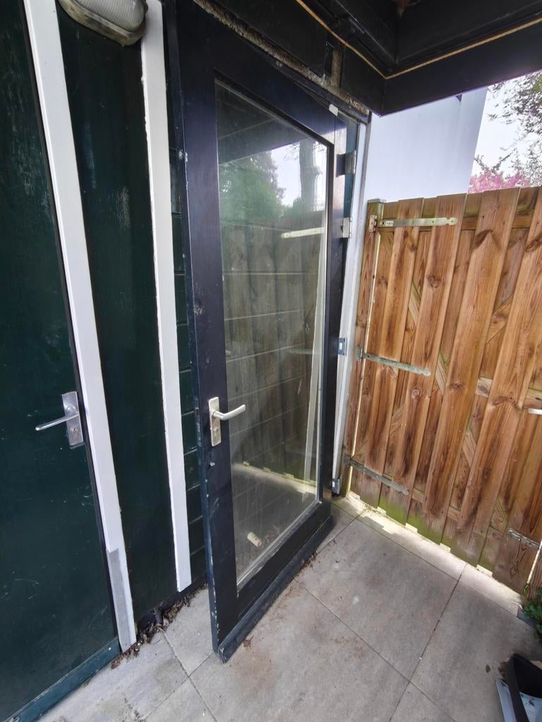 Gratis houte deur met dubbelglas, Doe-het-zelf en Verbouw, Kozijnen en Schuifpuien, Raamkozijn, Kunststof, 75 tot 150 cm, Ophalen