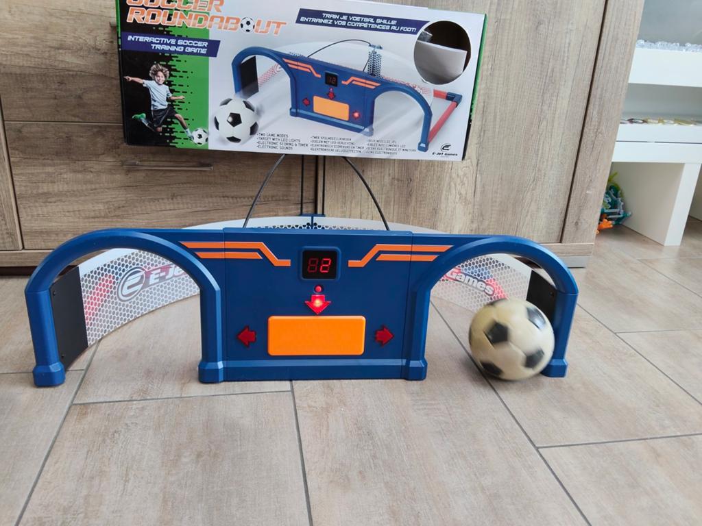 Voetbaltrainer Soccer Roundabout - Solo Training, Ophalen of Verzenden, Zo goed als nieuw