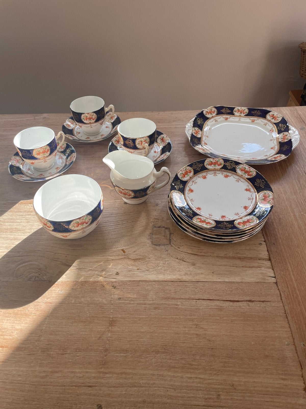 Engels antiek servies, Antiek en Kunst, Antiek | Servies los, Ophalen of Verzenden