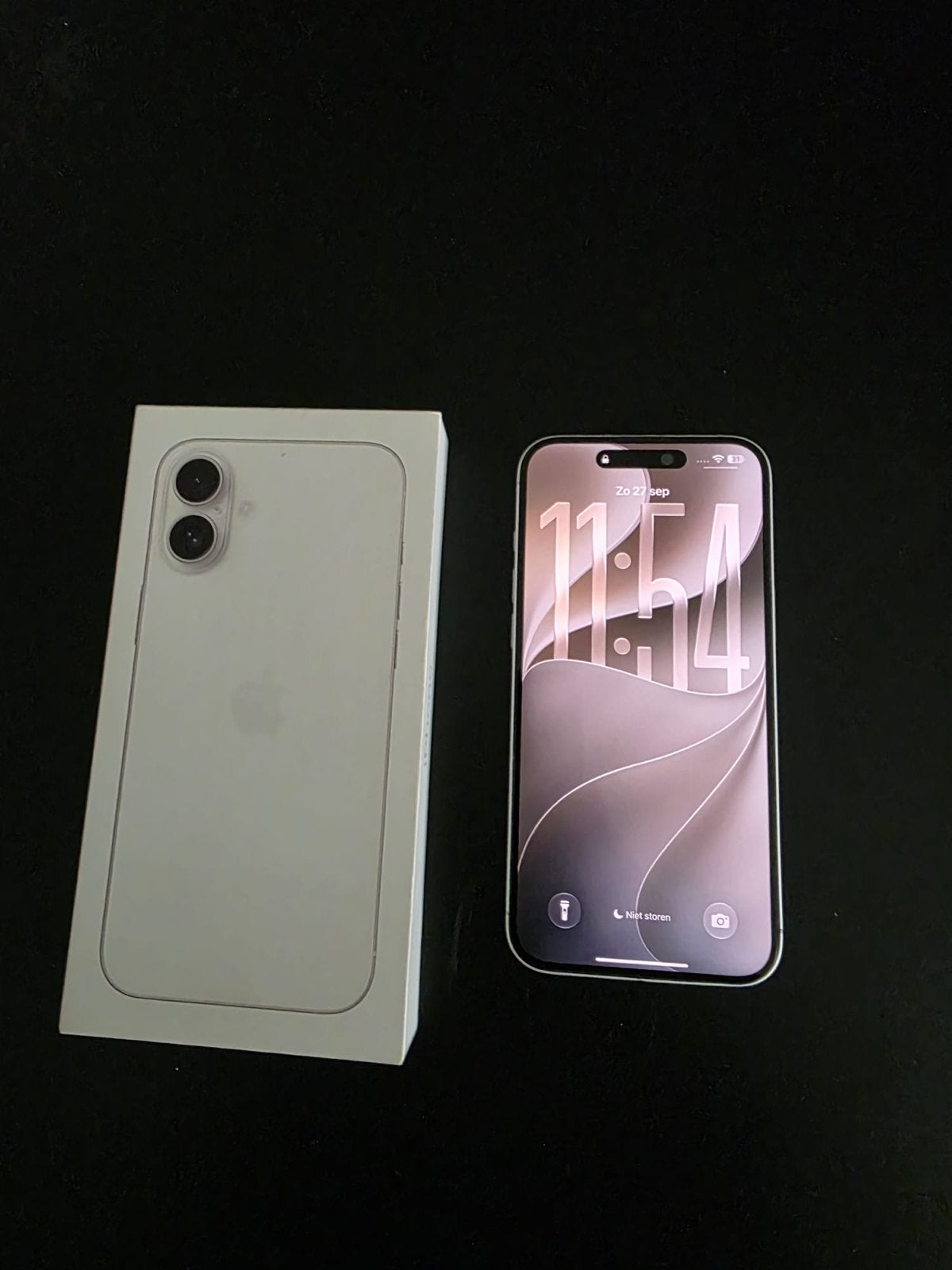 iPhone 16 Plus 128GB Wit - Zo goed als nieuw, Ophalen, 128 GB, Zo goed als nieuw, 87 %