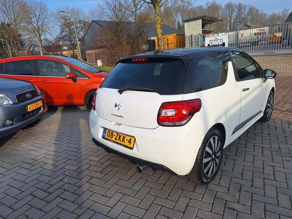Citroen DS3 1.2 VTi Chic / Zeer nette auto / APK juni 2027, Voorwielaandrijving, Euro 5, 1199 cc, Start-stop-systeem