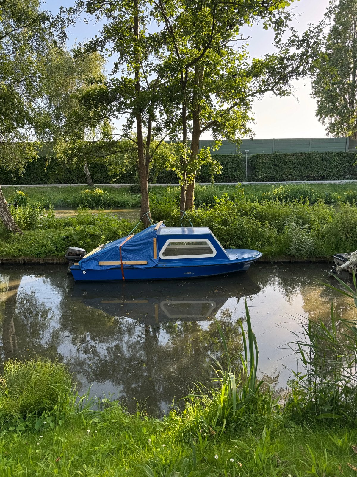 Mooie kajuitboot 4.80m met Suzuki 9.9pk, Watersport en Boten, Ophalen of Verzenden, Gebruikt, Motor en Techniek, Motorboot