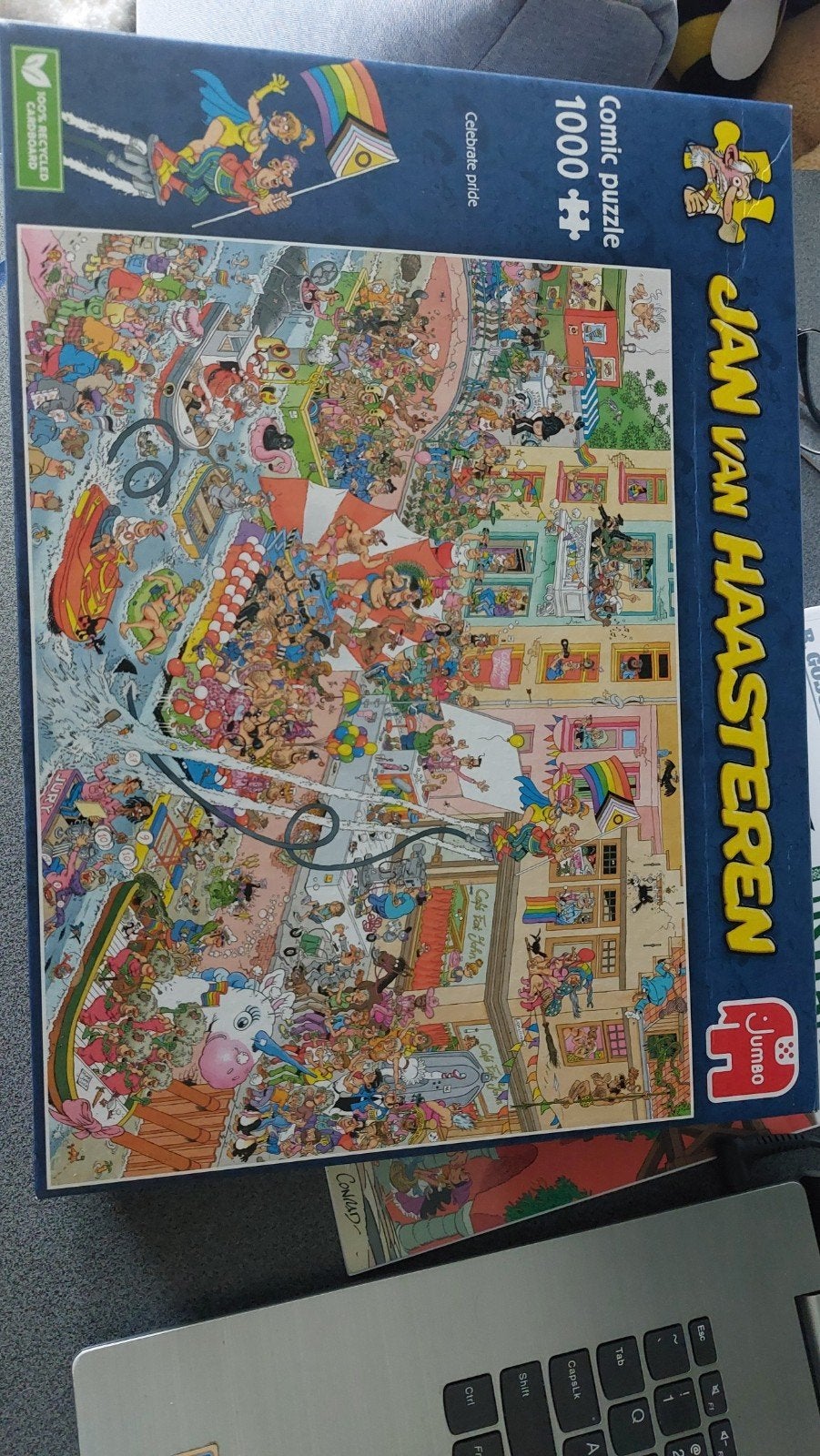 Jan van Haasteren Puzzel 1000 stukjes - Celebrate Pride, Een of twee spelers, Ophalen of Verzenden, Zo goed als nieuw, Jumbo