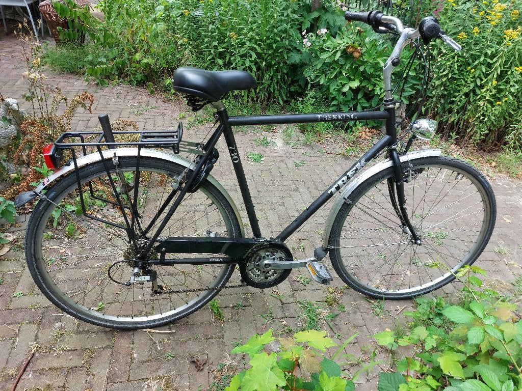 Mooie zwarte Trek Trekking 730, Fietsen en Brommers, Gebruikt, Velgrem, Versnellingen, 53 tot 57 cm
