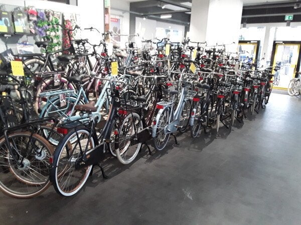 Cortina transportfietsen, family en beltdrive U4 Mozzo Commo