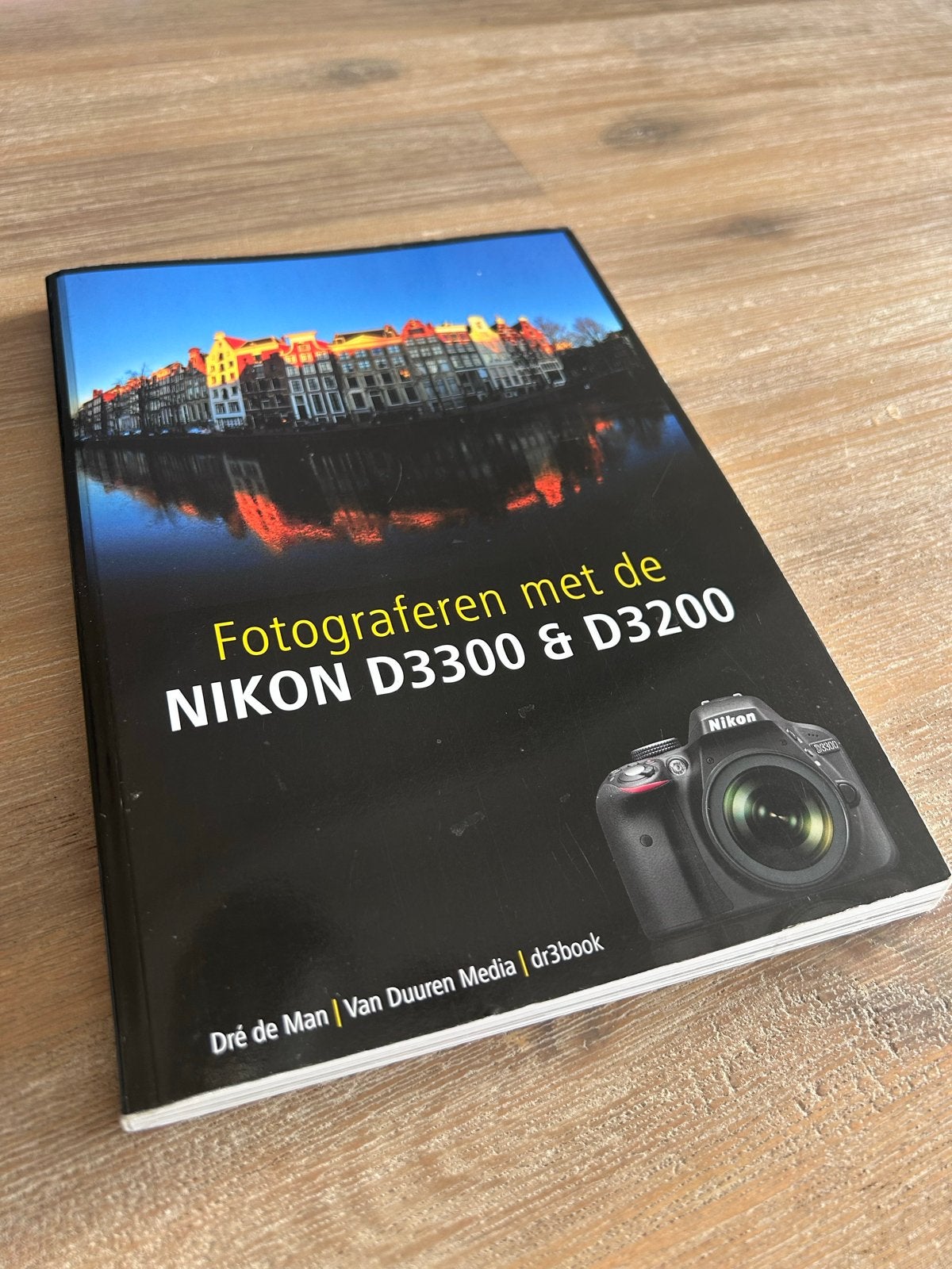 Fotograferen met de Nikon D3300 & D3200 - Boek, Ophalen of Verzenden, Zo goed als nieuw, Fotografie algemeen