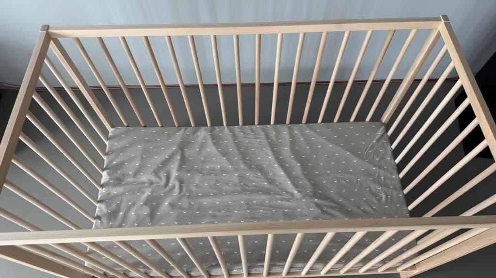 Ikea Sniglar ledikant, Ophalen, Zo goed als nieuw, Minder dan 140 cm, Matras