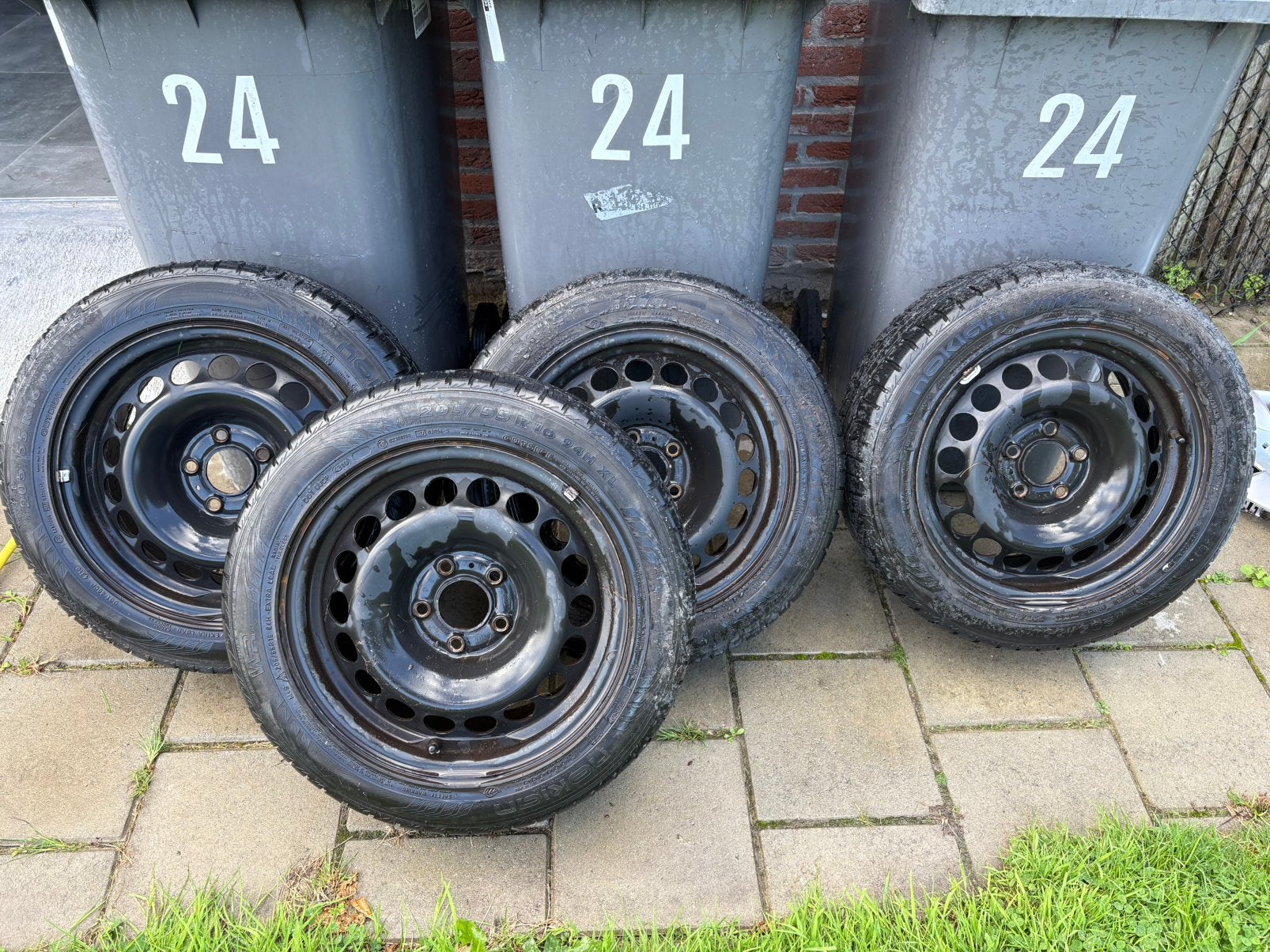 Winterbanden set Audi a4 b8 5x112 16 inch, Ophalen, Audi