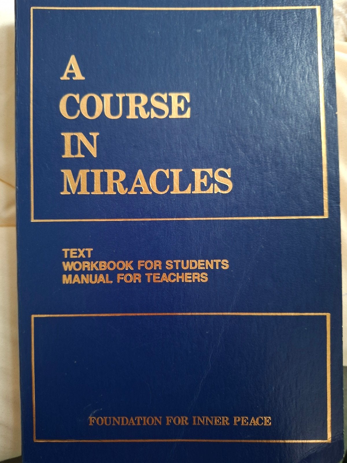 A Course in Miracles - Handboek voor spirituele groei, Boeken, Gelezen, Achtergrond en Informatie, Spiritualiteit algemeen, Helen Schucman