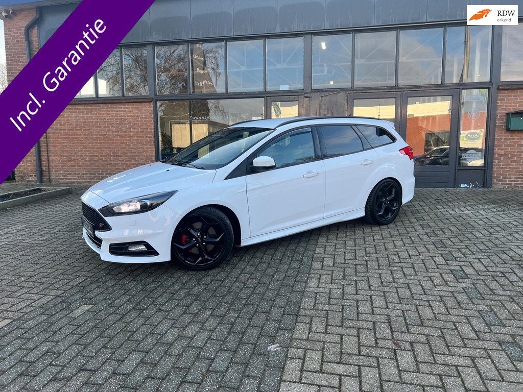 Ford Focus Wagon 2.0 ST Cruise control, Xenon, Sync, Lane as, Auto's, Ford, Bedrijf, Te koop, Focus, ABS, Achteruitrijcamera, Airbags