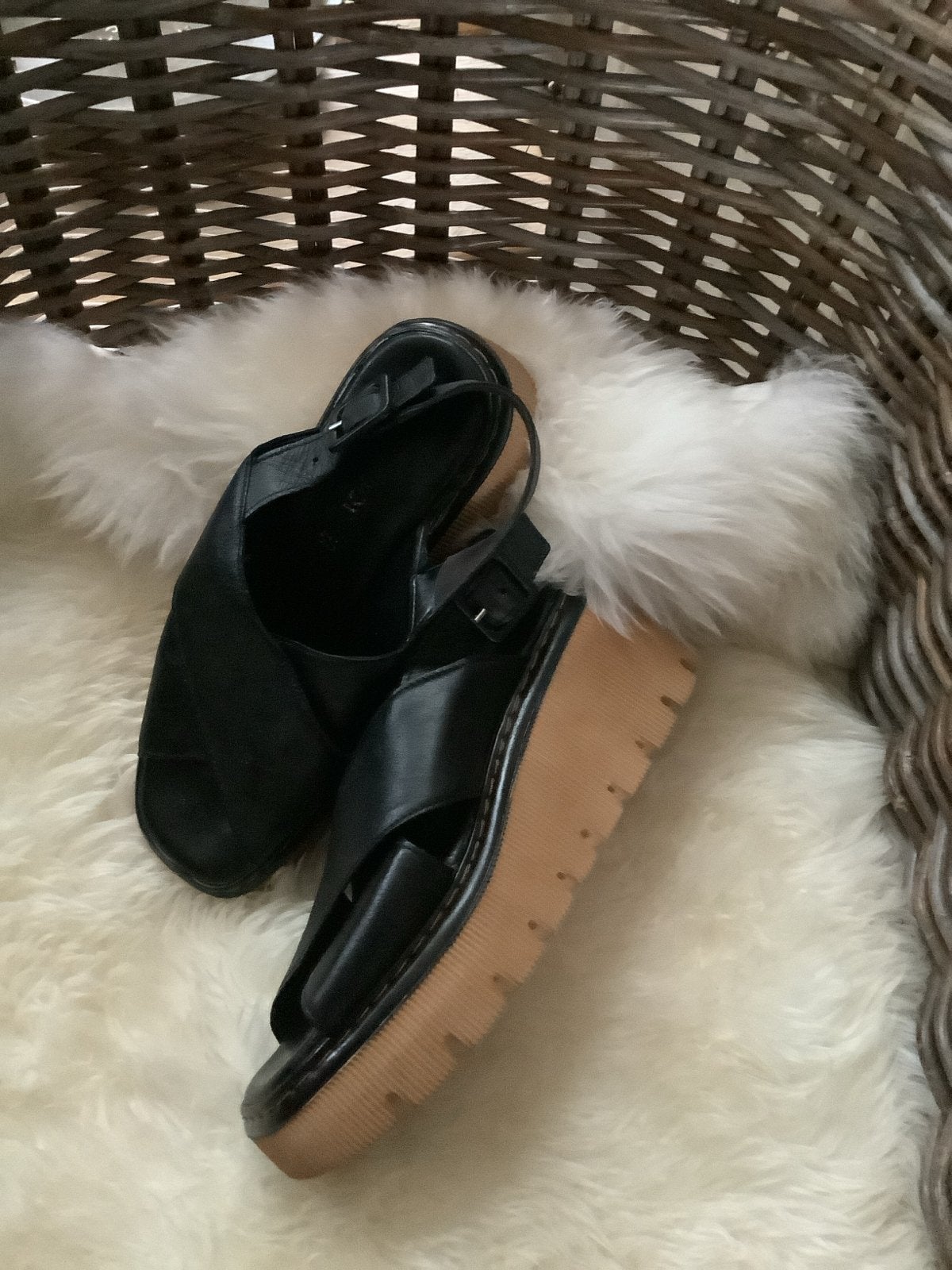 Zwarte sandalen met plateauzool merk Gabor maat 5,5 (39), Ophalen of Verzenden, Zo goed als nieuw, Zwart, Sandalen of Muiltjes