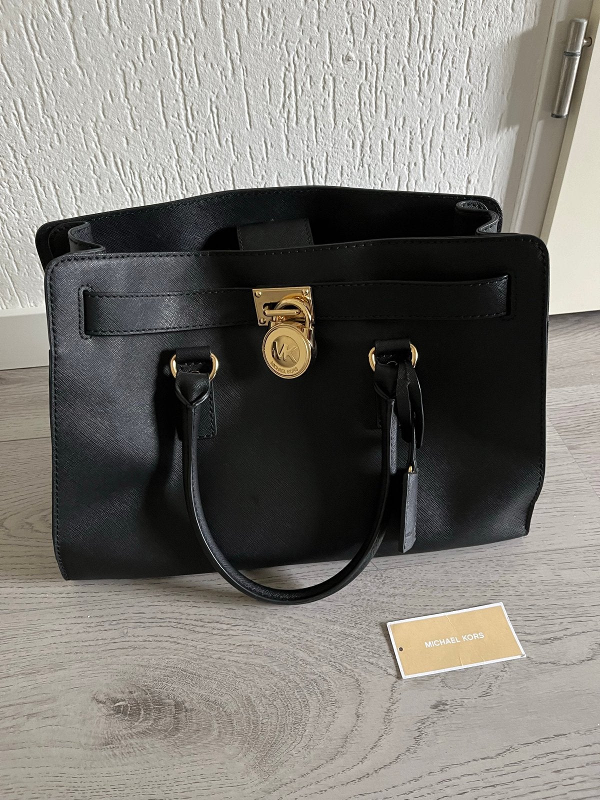 Michael Kors tas - model Hamilton, Sieraden, Tassen en Uiterlijk, Tassen | Damestassen, Zo goed als nieuw, Handtas, Zwart, Ophalen of Verzenden