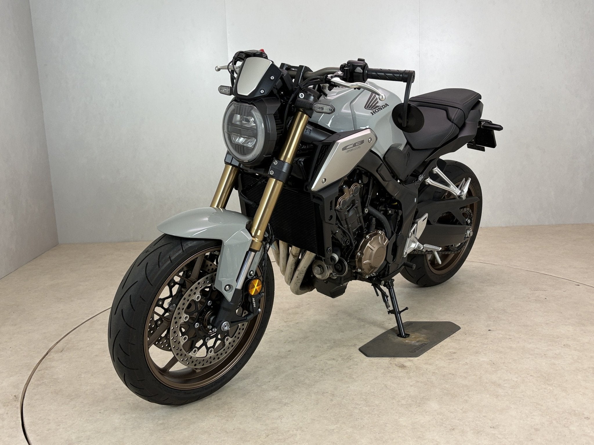 Honda CB 650 R ABS (bj 2021), Cco@honda-eu.com, Stroombaan 4
1181 VX  Amstelveen, Honda Motor Europe Ltd, Bedrijf