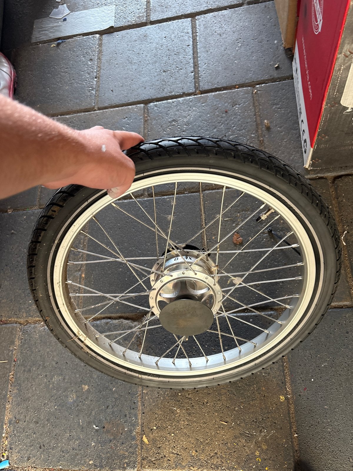 Voorwiel met band voor Bamboo bakfiets, Wiel, Gebruikt, Bakfiets, Ophalen of Verzenden