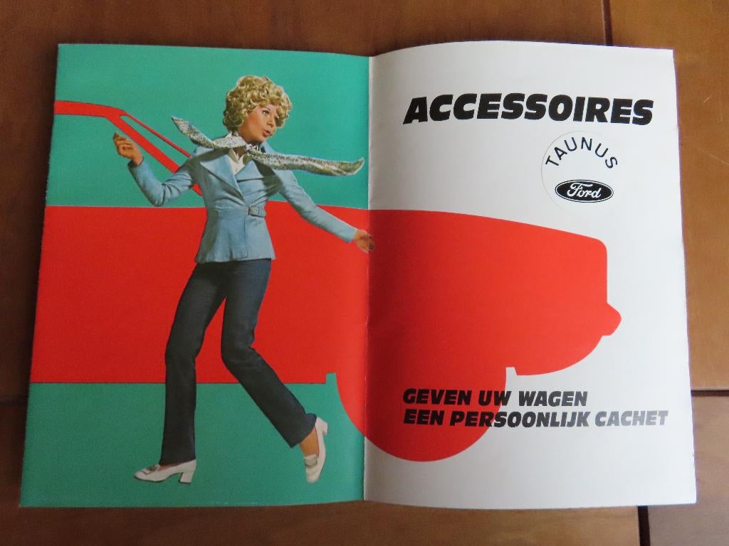 Zeldzame folder Ford Taunus accessoires 1970, Belgisch, Boeken, Auto's | Folders en Tijdschriften, Zo goed als nieuw, Ford, Ophalen of Verzenden