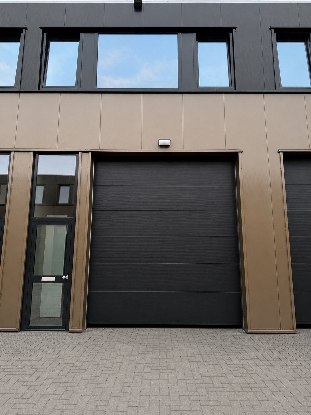 Bedrijfspand te huur 130m2 instapklaar wateringen, Bedrijfsruimte