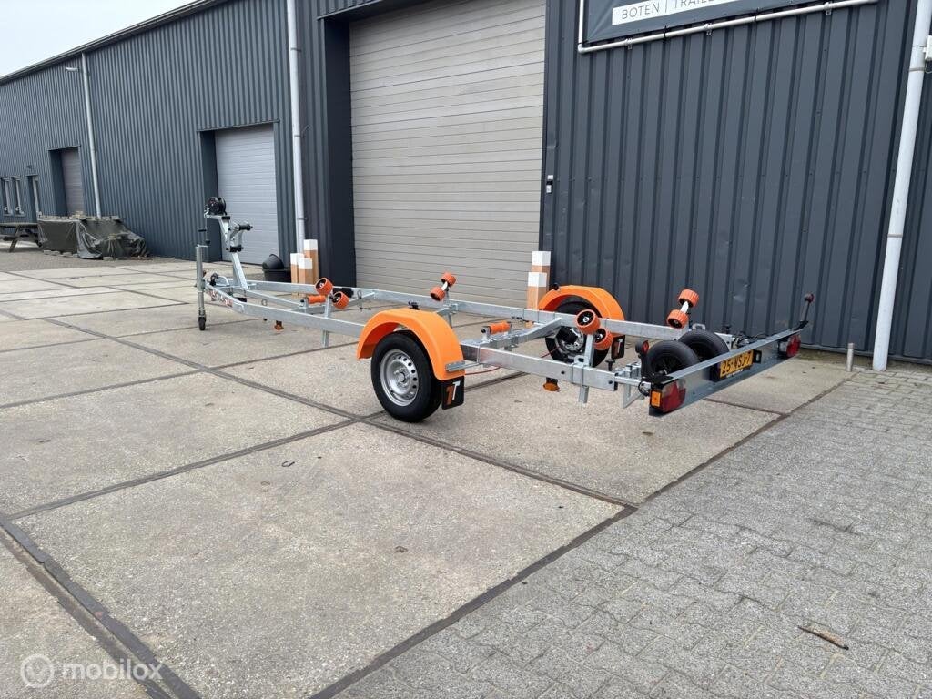 Thomas Trailers 750 kg / 1300 KG (NIEUW)