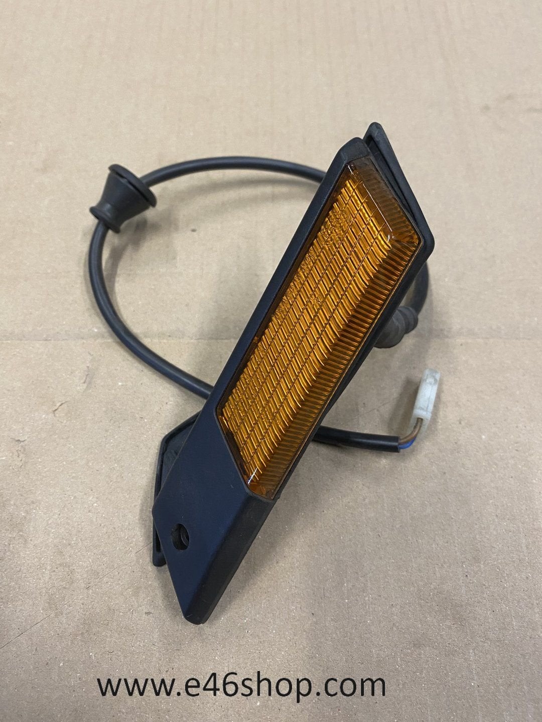BMW E30 KNIPPERLICHT RECHTS OE 63131367806 NIEUW, Auto-onderdelen, -, -, Nieuw, Ophalen of Verzenden