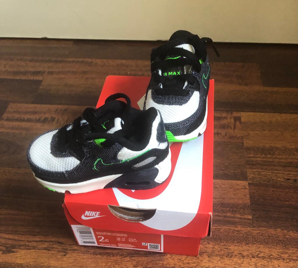 Nieuwe nike schoentjes, Schoentjes, Jongetje of Meisje, Nieuw, Ophalen of Verzenden