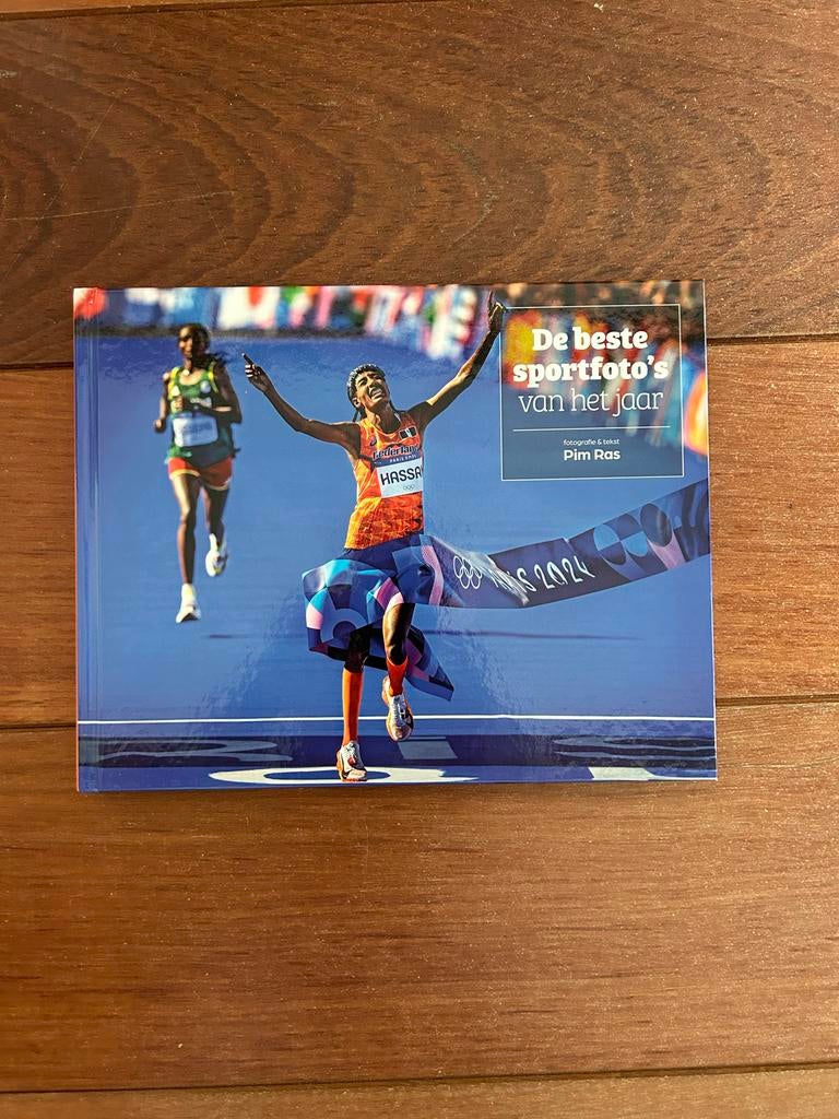 Beste sportfoto’s van het jaar - Pim Ras, Ophalen of Verzenden, Zo goed als nieuw, Fotografen