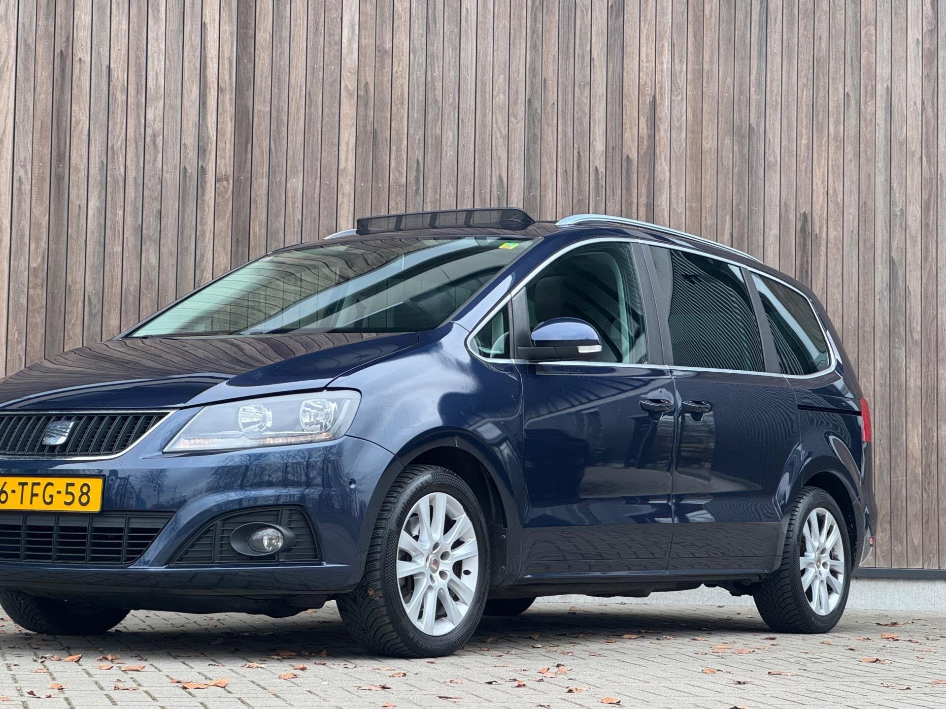 Seat Alhambra 1.4 TSI Businessline Executive 7p |Automaat|, Euro 5, Stof, Zwart, 4 cilinders