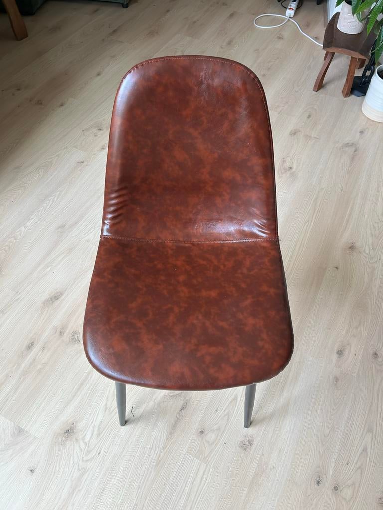 Moderne bruine eetkamerstoelen met metalen poten x4, Huis en Inrichting, Stoelen, Ophalen, Bruin, Leer, Zo goed als nieuw