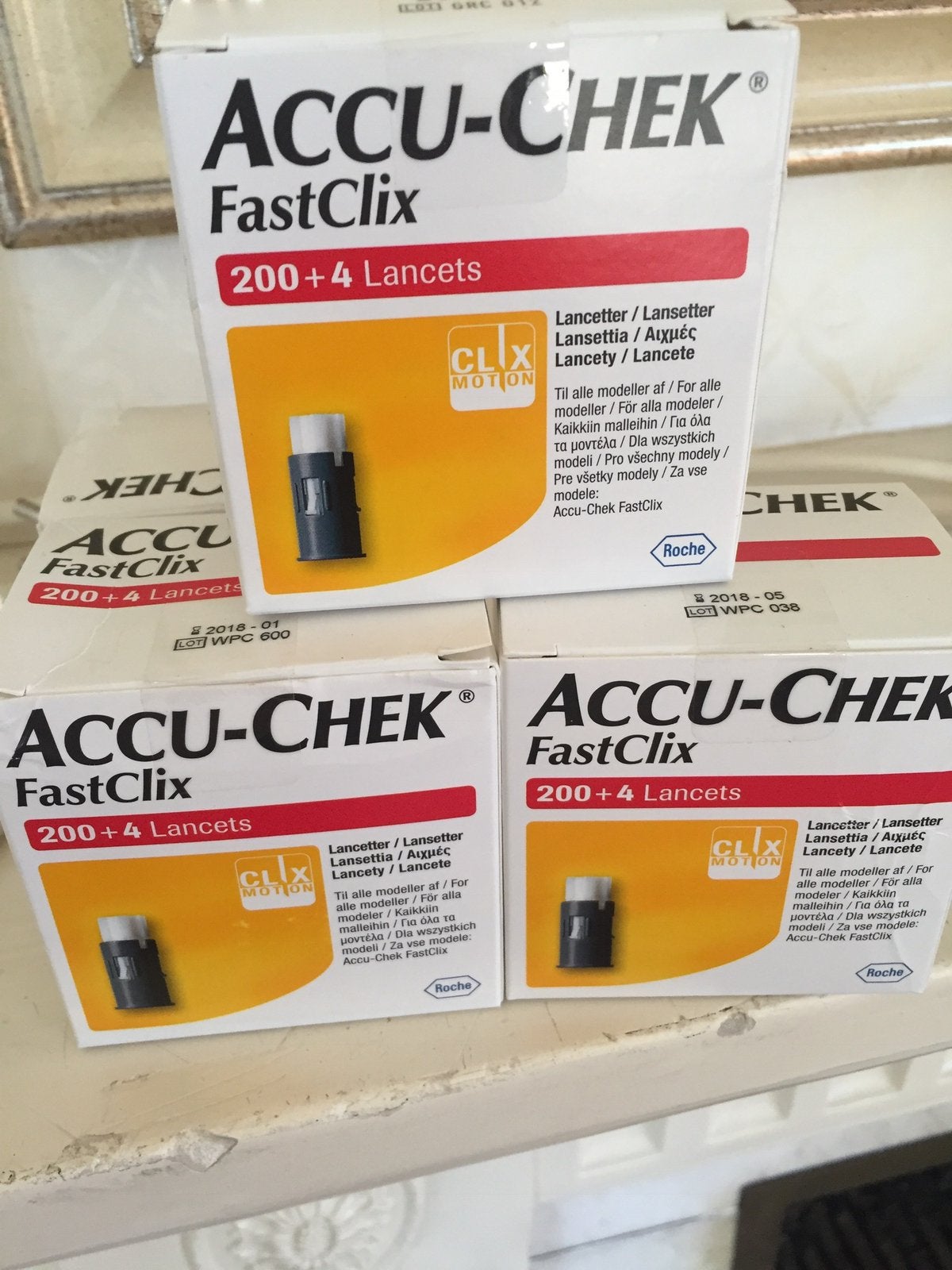 Accu-chek lancets prijs is er doos van 204 stuks, Ophalen of Verzenden, Nieuw
