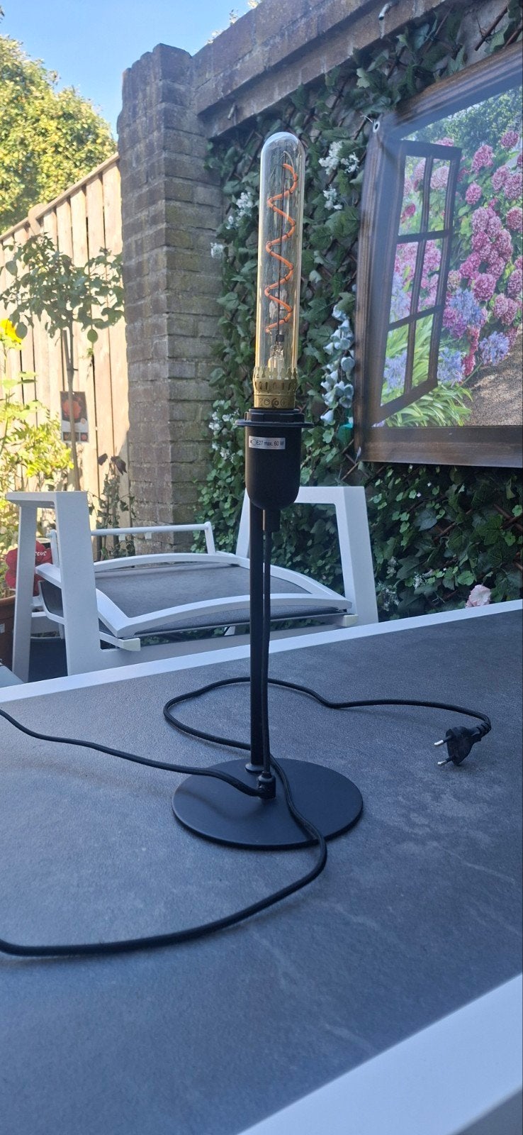 Kleine tafellamp met sierpeertje, Ophalen