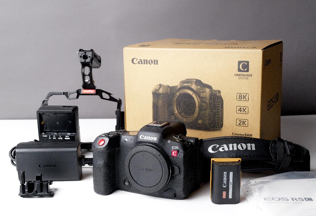 CANON R5C 8K VIDEO SET ( NIEUWWAARDE 3700 EURO)., Ophalen, Canon, Compact, Zo goed als nieuw