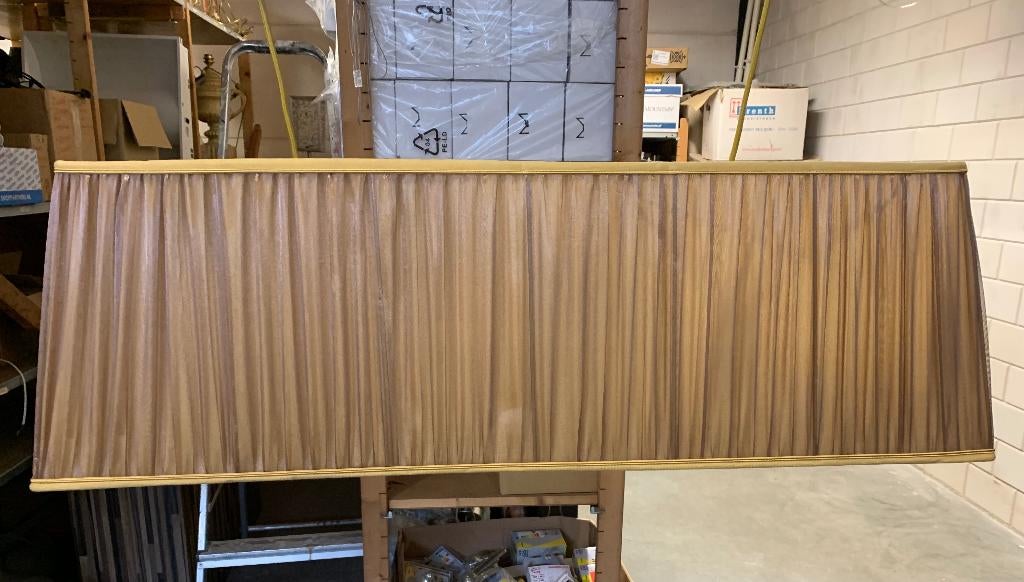 Nieuw plisse lamp 100 cm oker twv € 300,00 Stout verlichting, Ophalen of Verzenden, Nieuw, 75 cm of meer