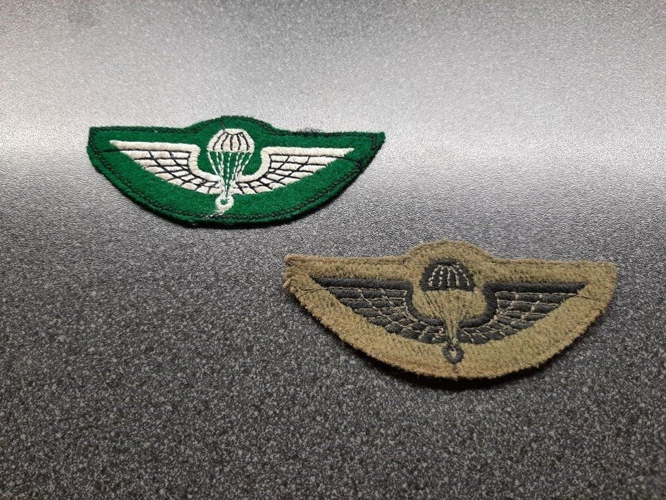 Griekenland   - Para Wings., Ophalen of Verzenden, Landmacht, Nederland, Embleem of Badge