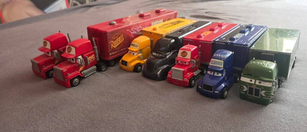 Cars speelgoed auto's en automatische racebaan, Kinderen en Baby's, Speelgoed | Speelgoedvoertuigen, Ophalen of Verzenden