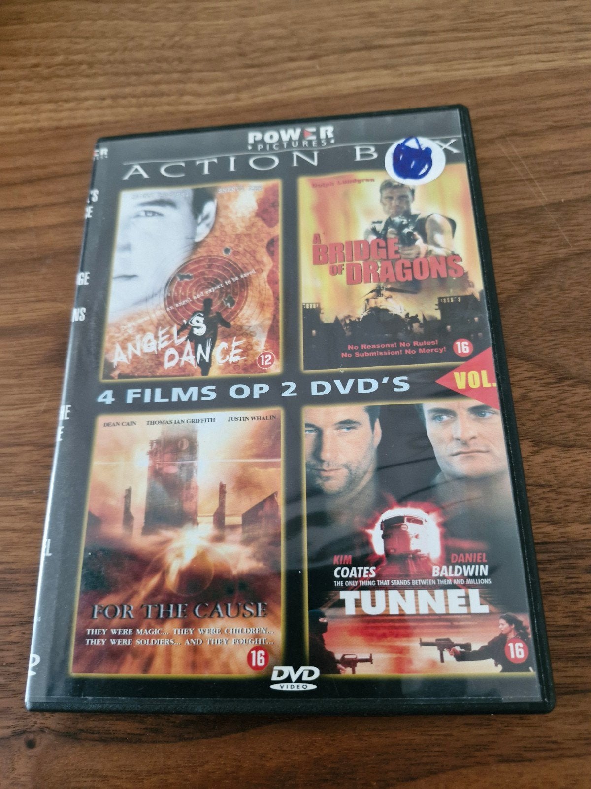 Power Pictures Action Box: 4 films op 2 DVD's, Vanaf 16 jaar, Nederlands, Actie, Ophalen of Verzenden