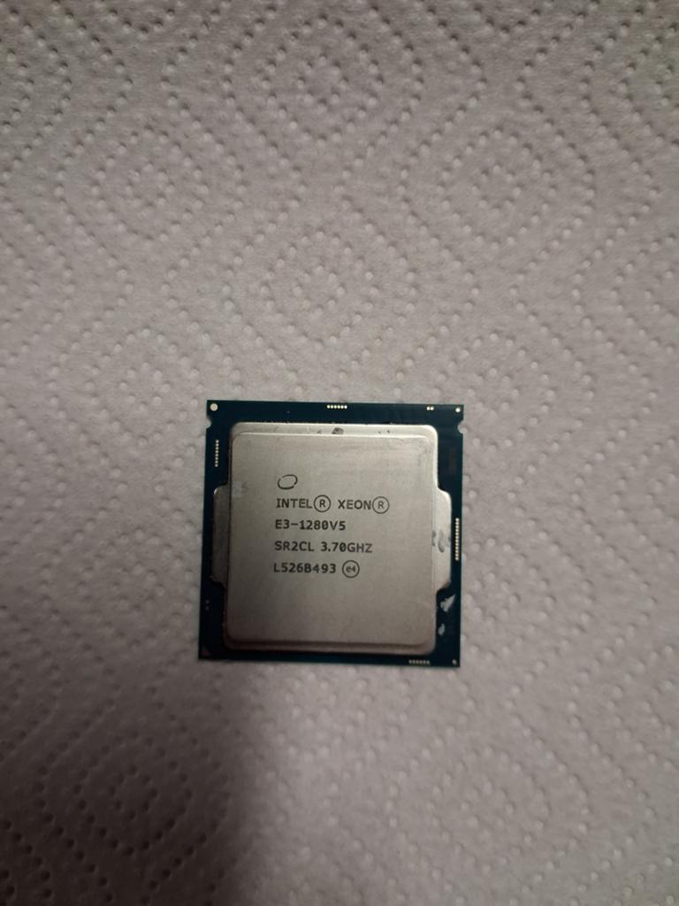 Intel Xeon E3-1280 V5, Computers en Software, Processors, Ophalen of Verzenden, Zo goed als nieuw, 3 tot 4 Ghz