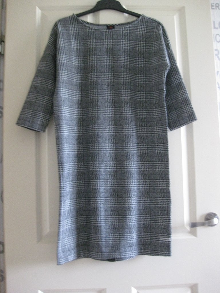Penn&Ink NY pied-de-poule jurk in nieuwstaat, maat XS, Verzenden, Zwart, Zo goed als nieuw, Maat 34 (XS) of kleiner