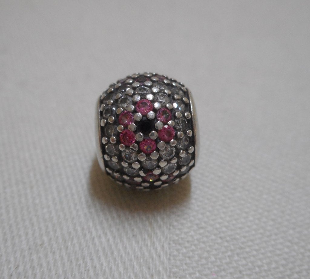 Zilveren Pandora bedel met steentjes Bloem nr.849, Verzenden, Pandora, Zo goed als nieuw, 1 bedel