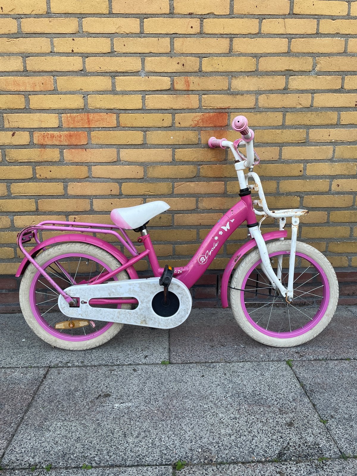 Roze 14 inch meisjesfiets, Fietsen en Brommers, Ophalen, Gebruikt, Terugtraprem, 14 inch of minder