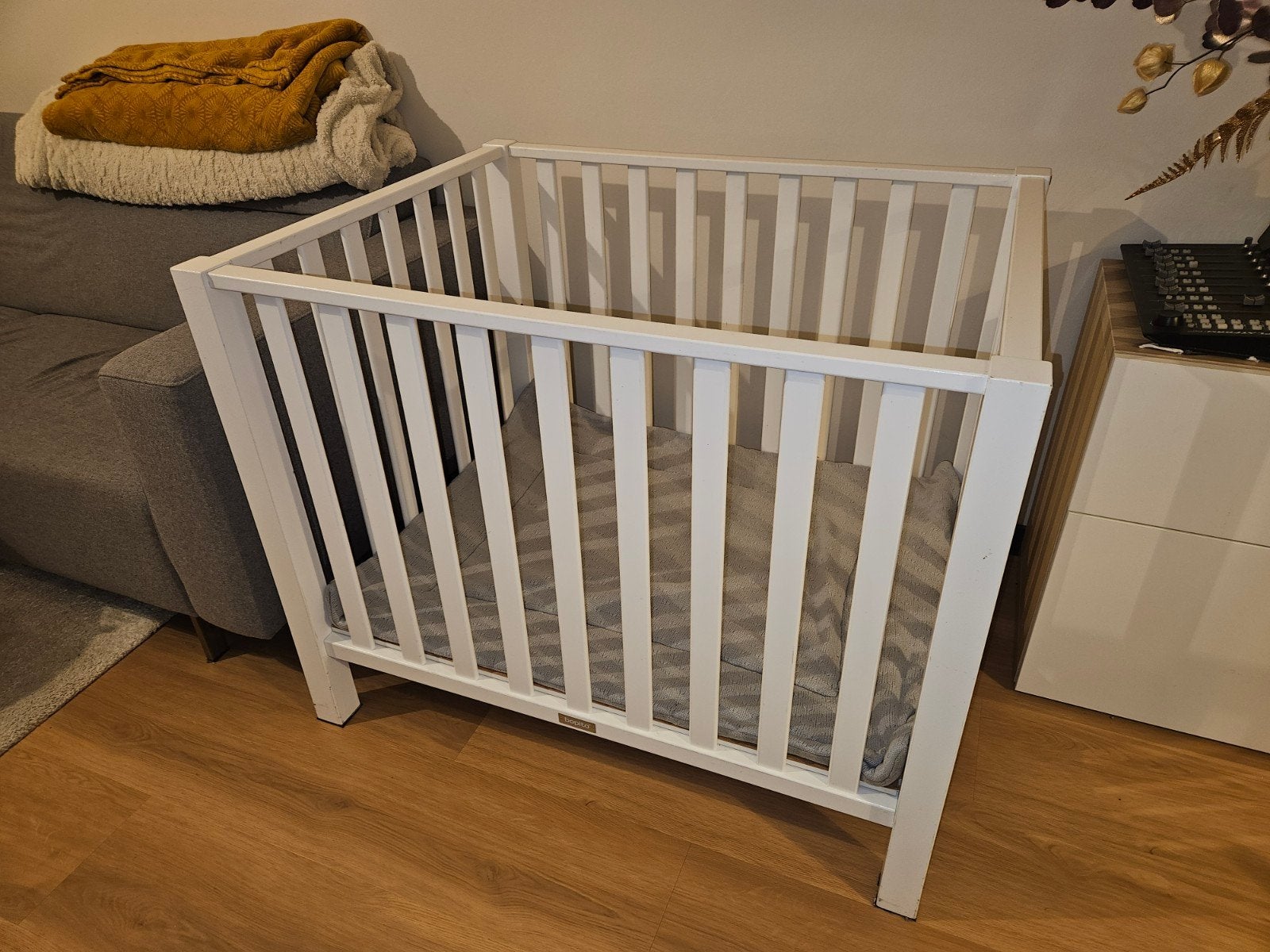 Witte Bopita box Brent met grijs kleed, Kinderen en Baby's, Ophalen, Gebruikt, Rechthoekig, In hoogte verstelbaar