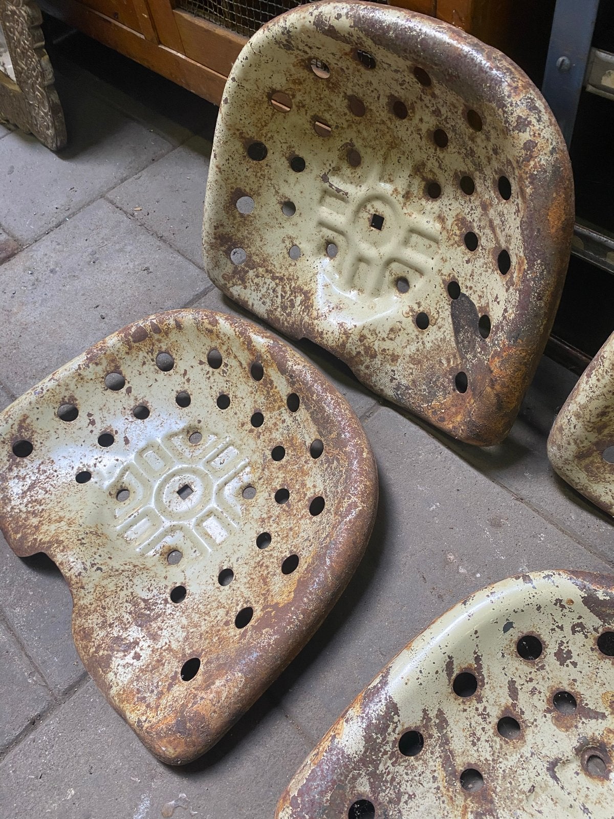 Set van 4 Vintage Tractorstoelen - Industriële Decoratie, Ophalen