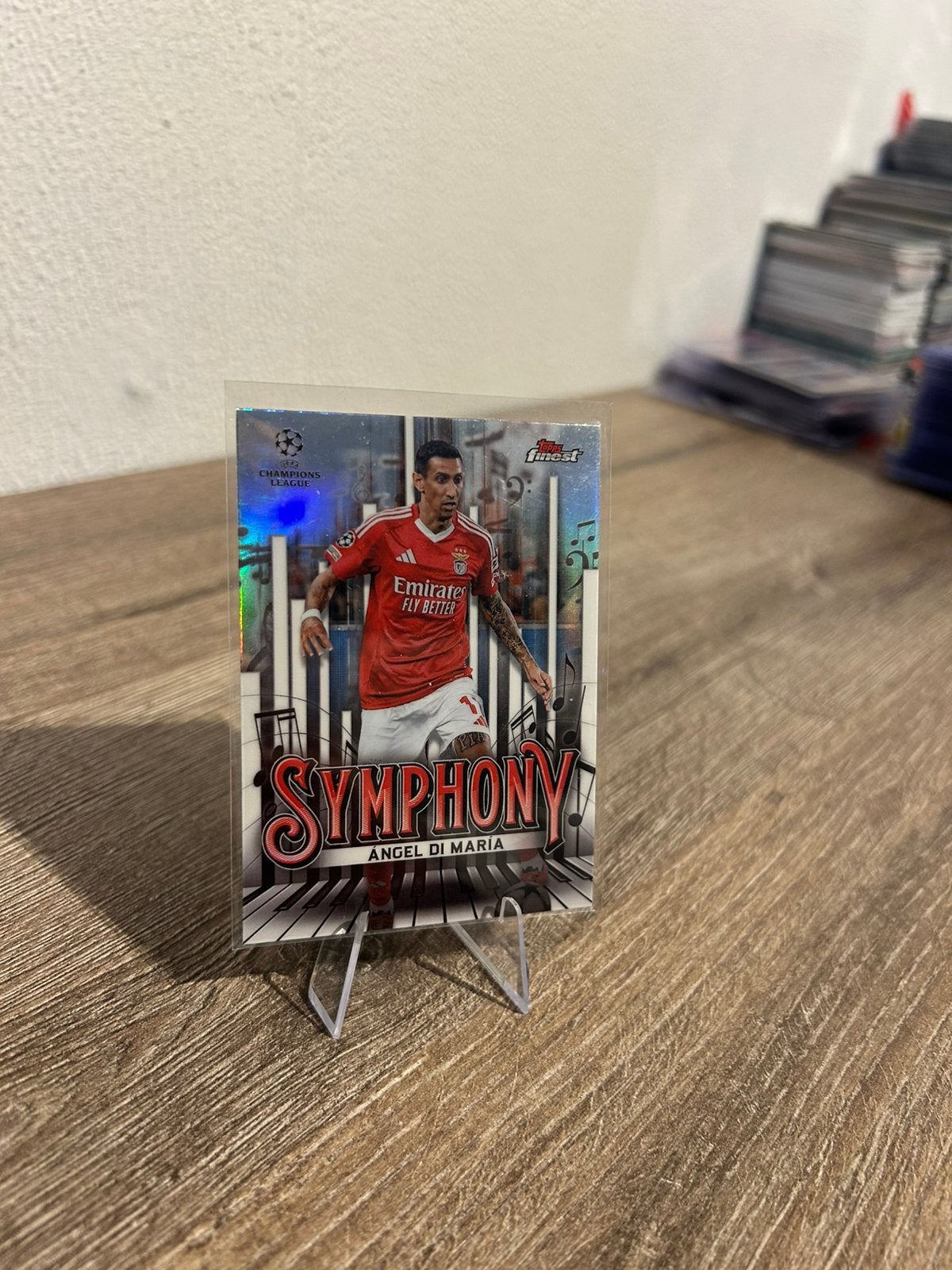 Angel Di Maria 2024-25 Topps Finest UCC #SY-24 SL Benfica, Ophalen of Verzenden, Zo goed als nieuw, Buitenlandse clubs, Poster, Plaatje of Sticker