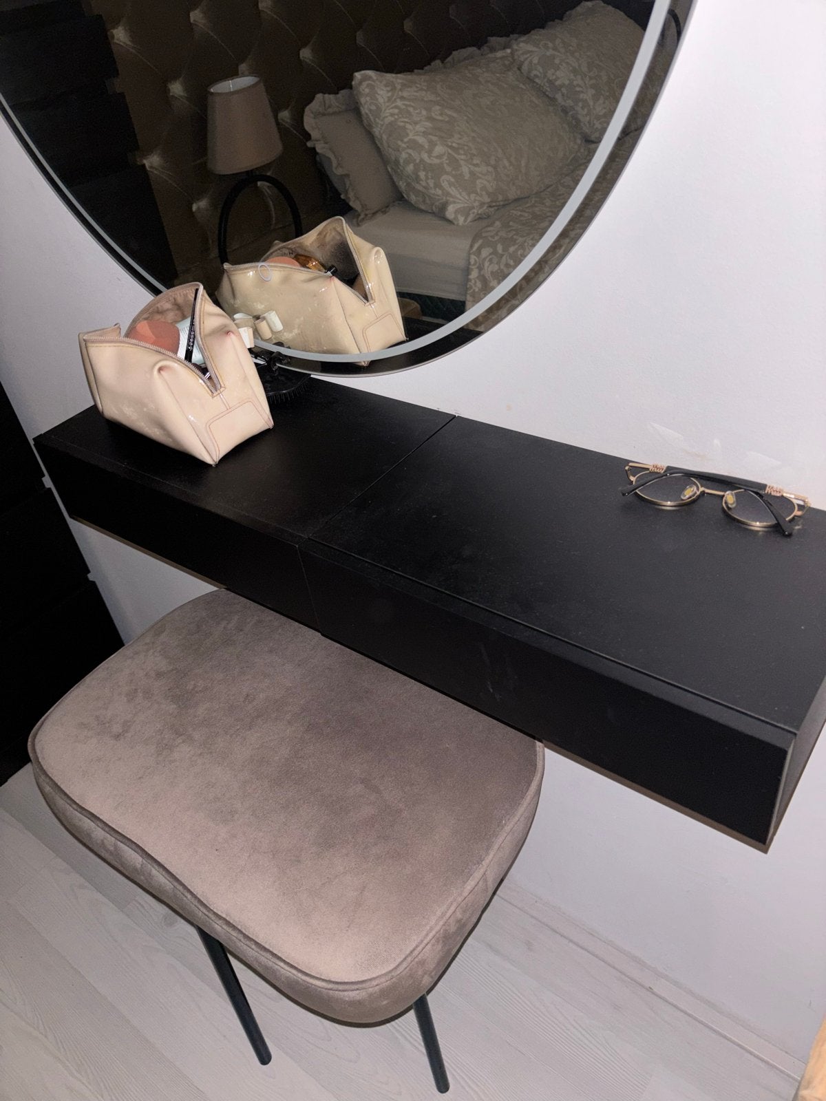 Zwevend make up tafel, Ophalen, Gebruikt, 100 tot 150 cm, 50 tot 100 cm