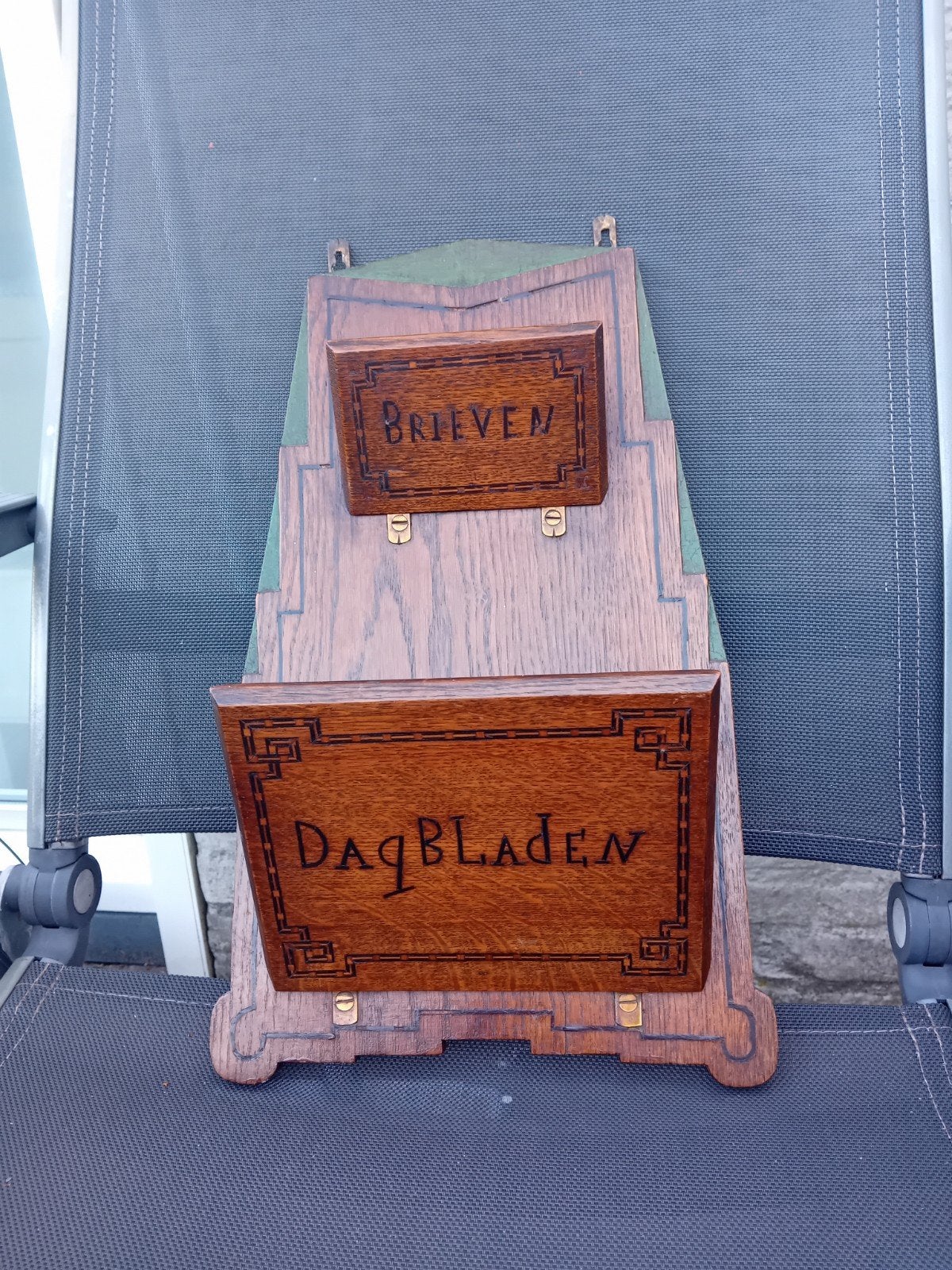 Vintage houten rek voor post en dagbladen, Antiek en Kunst, Ophalen
