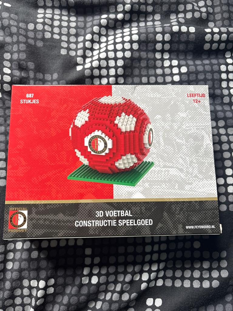 Nieuw Feyenoord 3D Voetbal Constructie Speelgoed - 687 Stukj, Ophalen of Verzenden, Nieuw, Overige merken